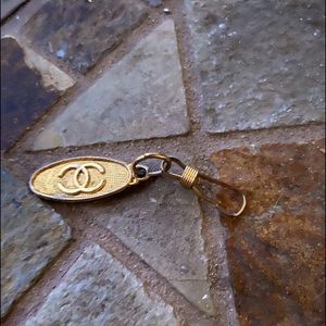 Vintage Gold tone charm